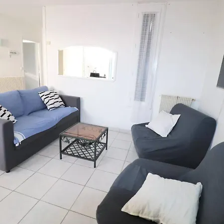 Casa vacanze Maison Méditerranéenne 60m² Avec Patio Et Parking Privé, à 5min De La Plage, 3 Pièces Confortables - Fr-1-307-6 *