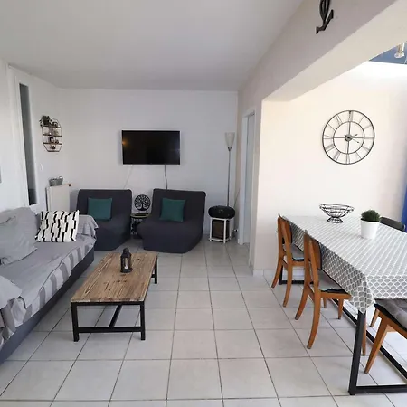 Maison Mediterraneenne 60m² Avec Patio Et Parking Prive, A 5min De La Plage, 3 Pieces Confortables - Fr-1-307-6 Le Grau-du-Roi