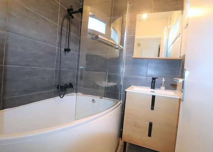 Maison Mediterraneenne 60m² Avec Patio Et Parking Prive, A 5min De La Plage, 3 Pieces Confortables - Fr-1-307-6 勒格罗-迪鲁瓦